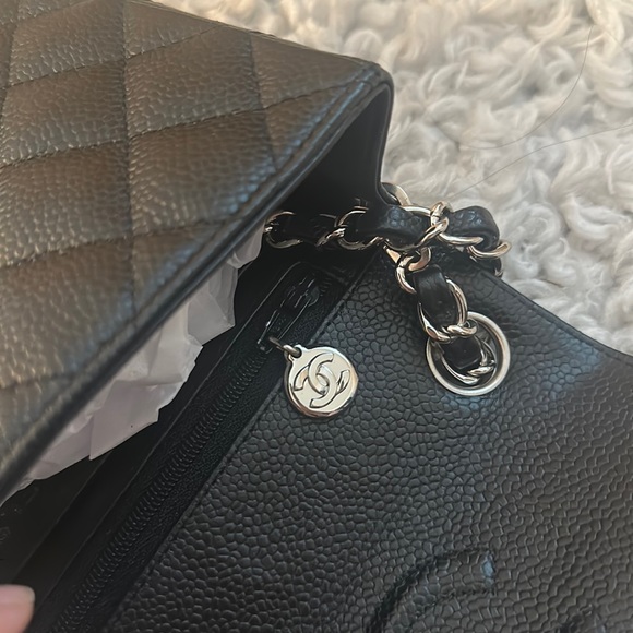 Chanel mini square flap black caviar - Picture 9 of 16